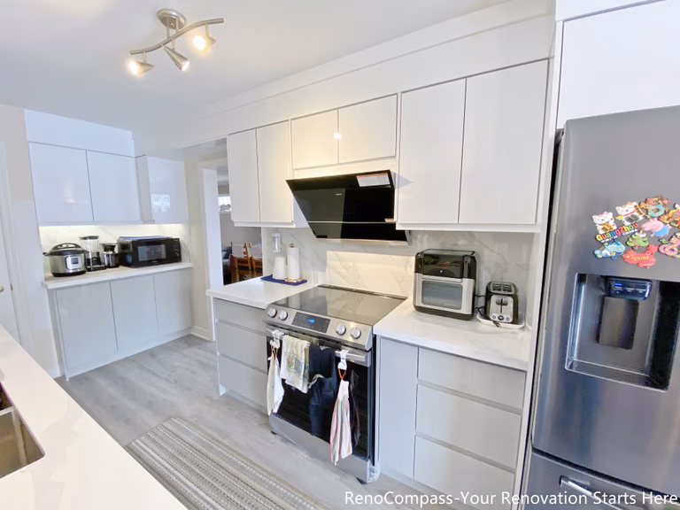 Mississauga Kitchen Renovation - Image 1