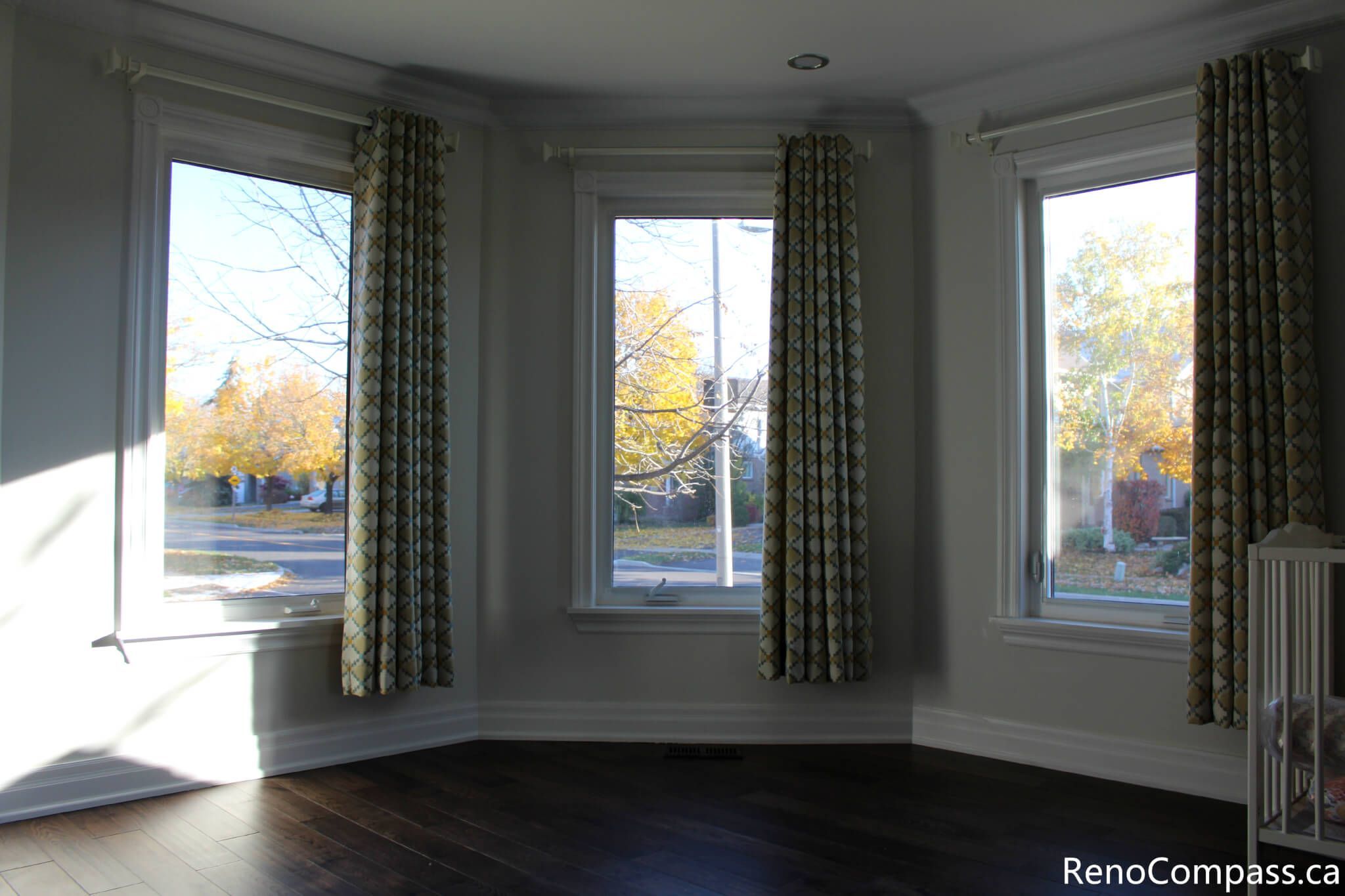 Mississauga Interior Renovation Bay Window and Hardwood Flooring Upgrade