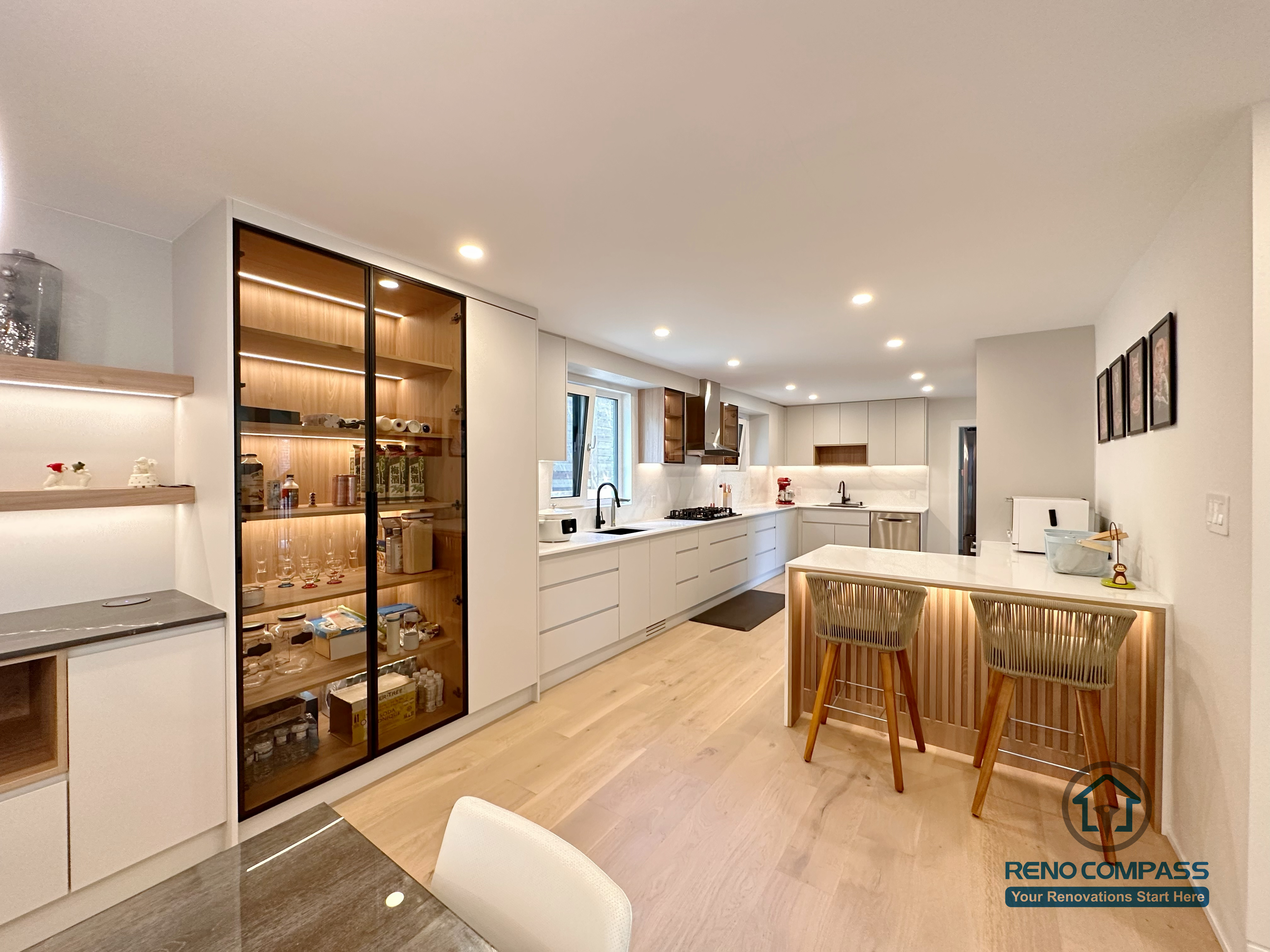 Toronto Kitchen and Closet - Image 22