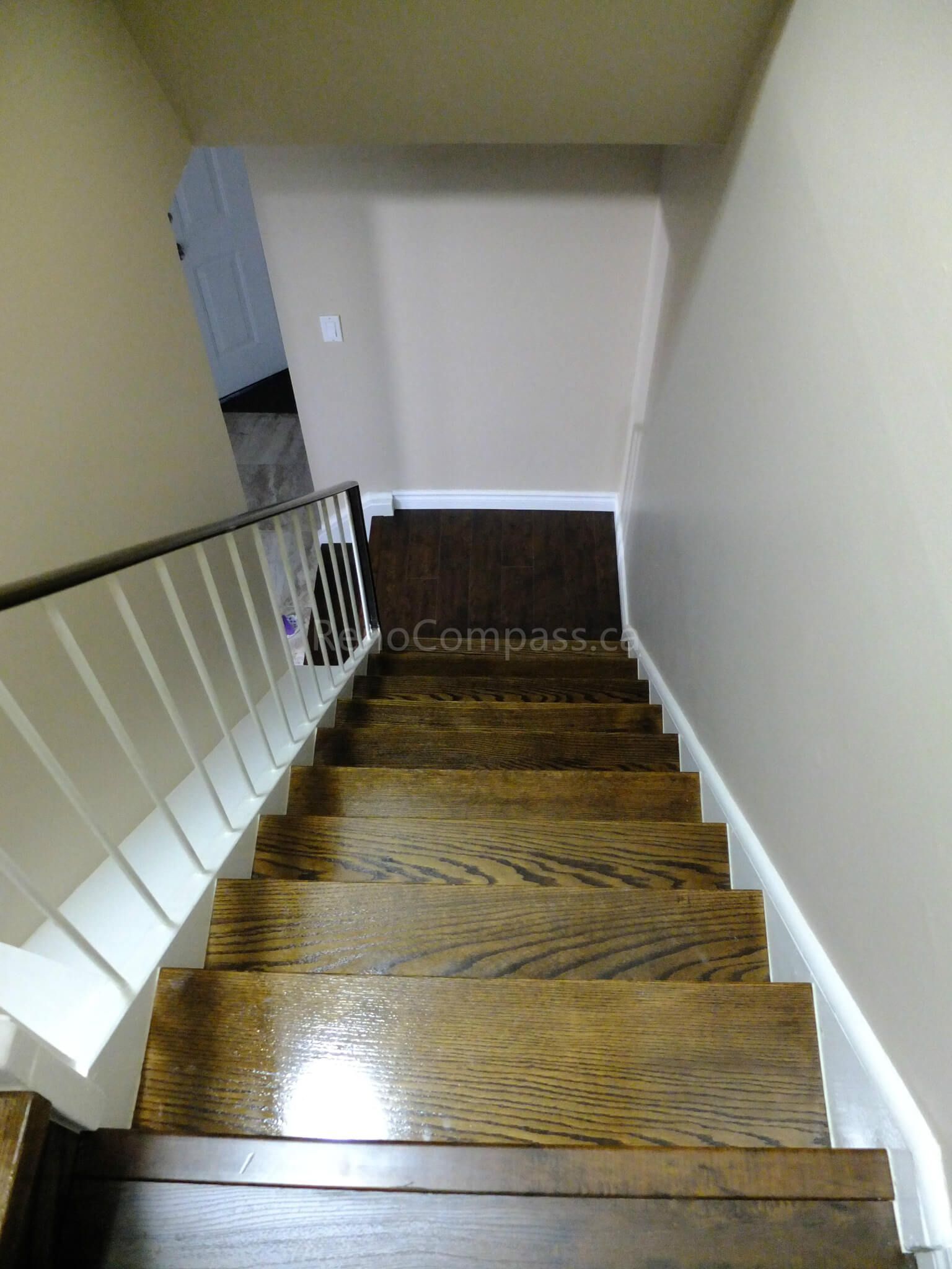 This North York interior renovation highlights newly installed hardwood flooring and refined hallway finishing details. Completed by a professional Toronto renovation company, the project enhances overall home flow, durability, and visual continuity with precise installation and modern interior upgrades.