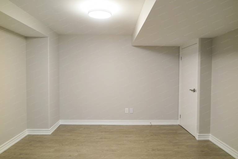 Richmond Hill Basement Renovation - Image 17