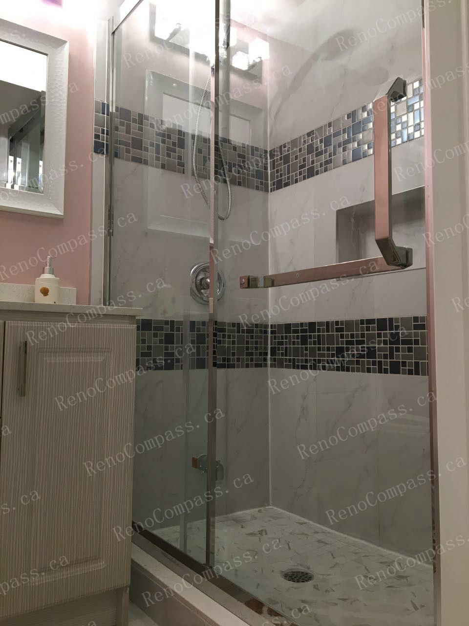 This Mississauga basement renovation features a fully upgraded bathroom with a modern glass-enclosed shower, stylish tile backsplash, and contemporary vanity. Completed by an experienced Toronto renovation company, the bathroom design combines durability, comfort, and clean aesthetics, perfectly complementing the one-bedroom basement layout for everyday living or rental use.