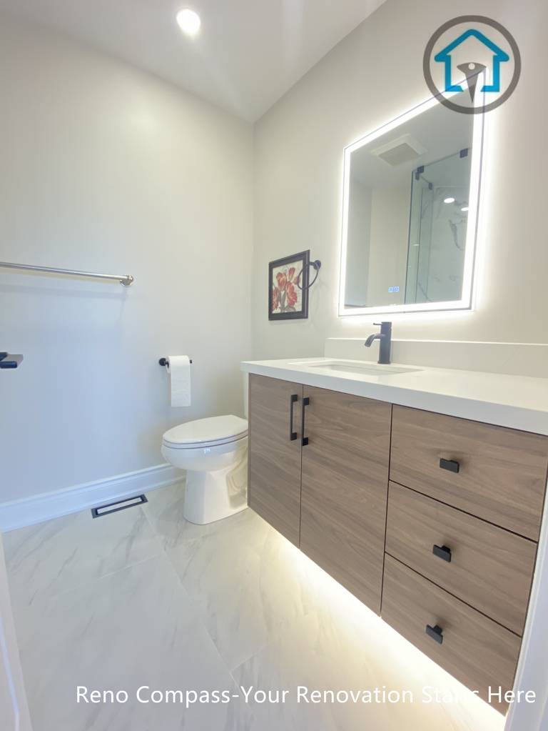 Richmond Hill Washroom Split - Image 5