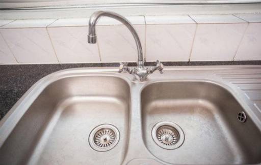 How to Prevent Kitchen Sink Smell | Toronto Plumbing Tips