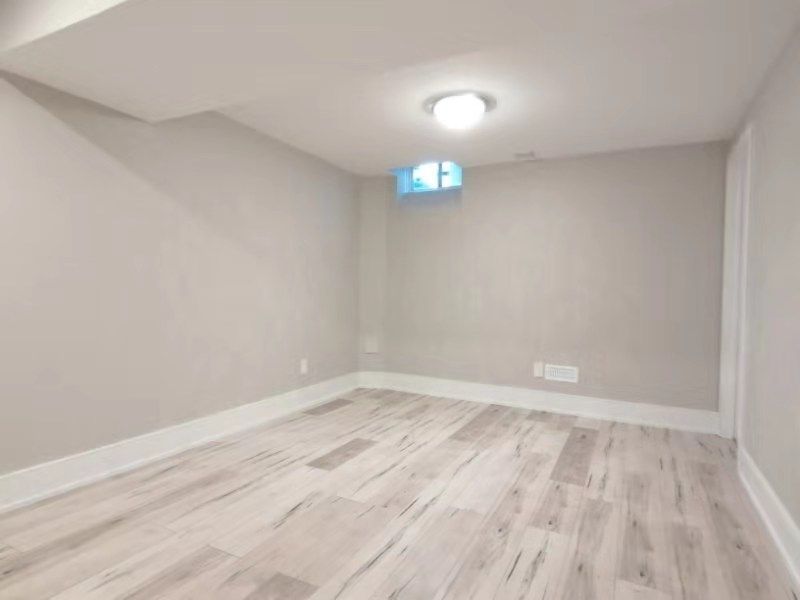 This Richmond Hill interior partial renovation features a newly upgraded basement room with modern flooring, fresh neutral wall finishes, and improved ceiling lighting. The renovation focuses on creating a clean, bright, and functional living space that can be used as a bedroom, office, or multi-purpose area. High-quality materials and precise finishing enhance both comfort and property value. Completed by Reno Compass, this interior remodeling project reflects professional craftsmanship and practical design solutions for homes across Richmond Hill and the Greater Toronto Area.
