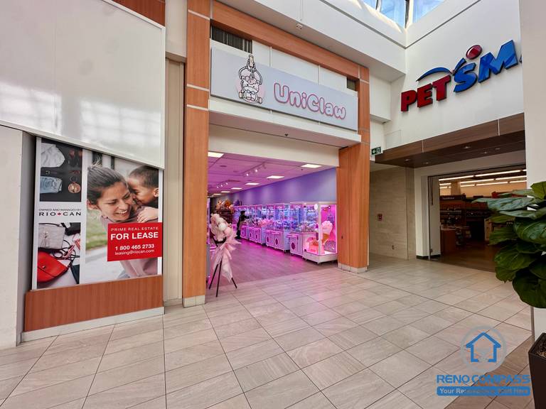 Oakville Arcade Game& Claw Machine Entertainment Space