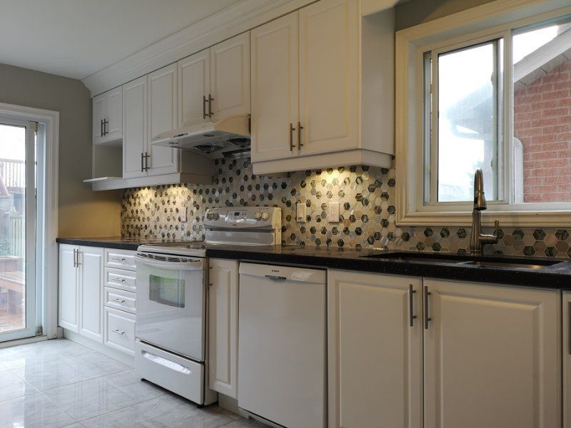 Mississauga Interior Renovation - Image 7