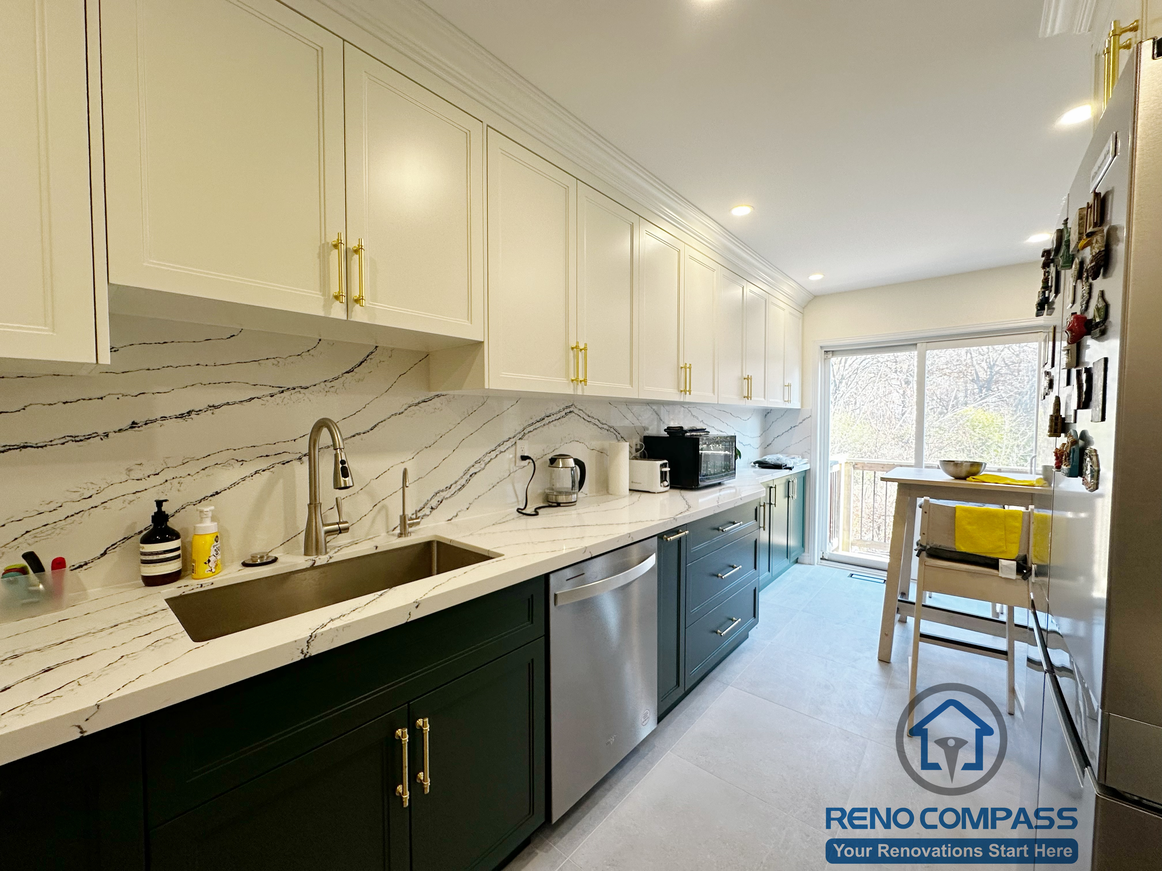 This Mississauga kitchen renovation highlights a long sink and prep counter with quartz countertops, full-height backsplash, and custom cabinetry. Natural light from the adjacent dining area enhances the workspace, creating a bright and efficient kitchen layout for daily use.