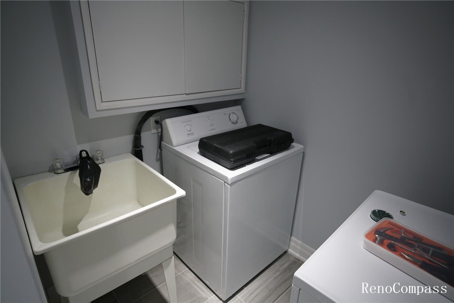 Mississauga Basement Renovation - Image 11