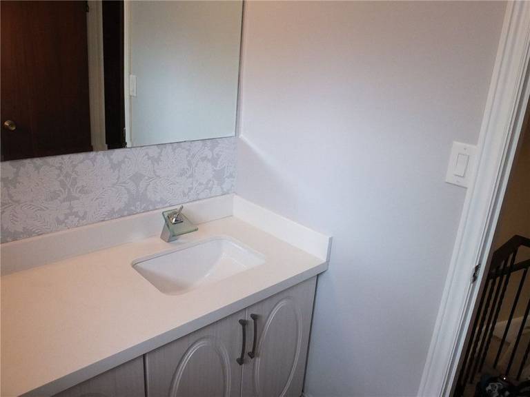 North York Bathroom Renovation - Image 19