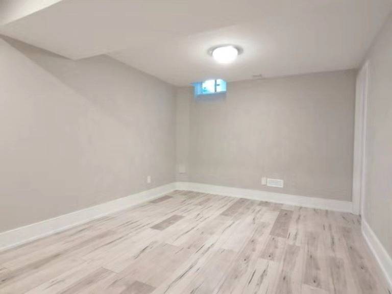 This Richmond Hill interior partial renovation features a newly upgraded basement room with modern flooring, fresh neutral wall finishes, and improved ceiling lighting. The renovation focuses on creating a clean, bright, and functional living space that can be used as a bedroom, office, or multi-purpose area. High-quality materials and precise finishing enhance both comfort and property value. Completed by Reno Compass, this interior remodeling project reflects professional craftsmanship and practical design solutions for homes across Richmond Hill and the Greater Toronto Area.