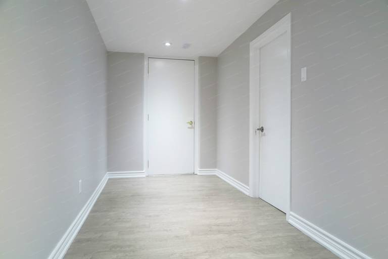Carefully executed finishing details complete this Richmond Hill basement renovation, delivering a polished and well-balanced final result.