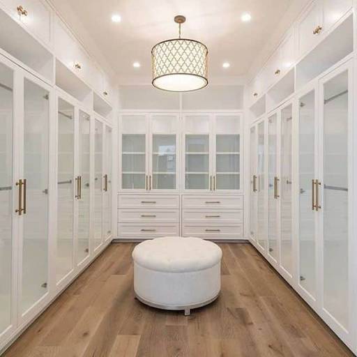Walk-In Closet Design Guide: Layout & Storage Tips