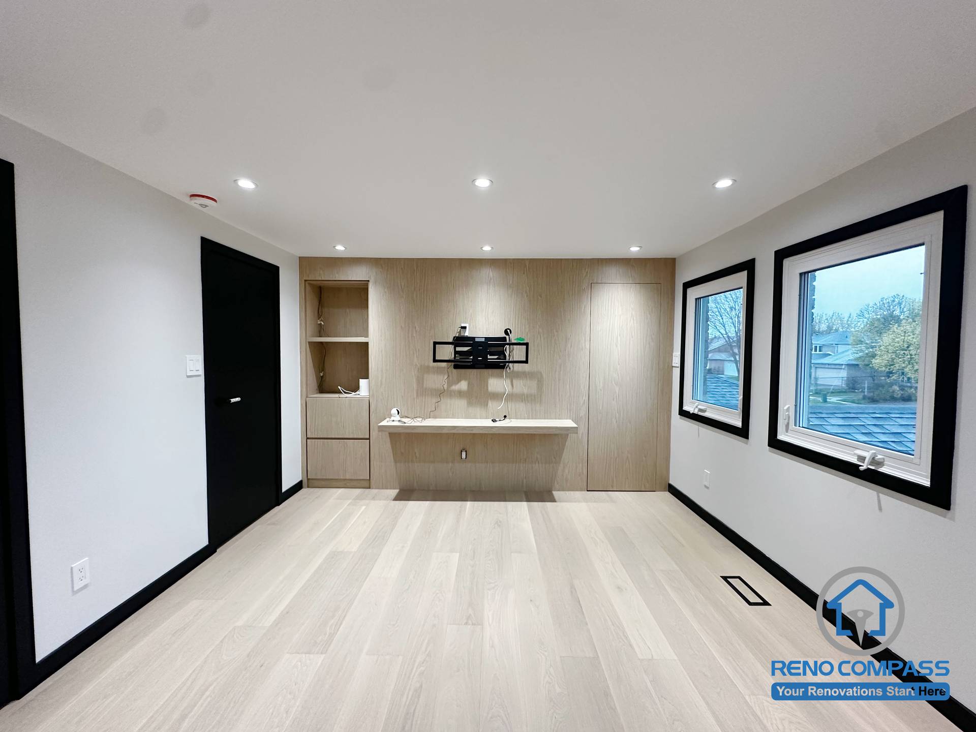 This bedroom in Richmond Hill has been fully renovated with a clean and modern design.
The space features light wood flooring, a custom built-in wall unit, and soft grey accent walls that create a warm and contemporary atmosphere. Large dual-frame windows bring in natural light while improving insulation and energy efficiency.

This room is ideal as a primary bedroom, kids’ room, or multifunctional space, offering both comfort and practicality.
Key upgrades include:

Modern minimalist design

New light-tone engineered flooring

Custom built-in cabinet with TV mount

Upgraded lighting throughout

Richmond Hill bedroom renovation project

—