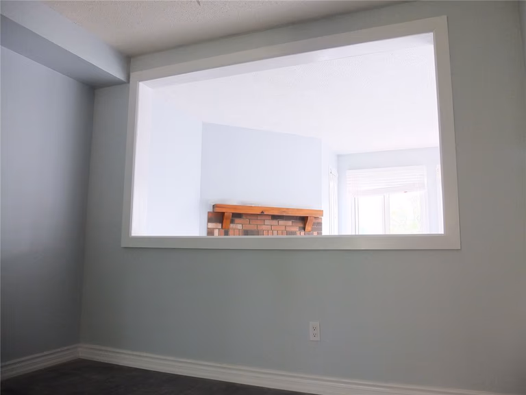 Mississauga Interior Renovation - Image 4