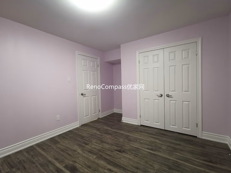 This newly finished basement bedroom in Richmond Hill features modern flooring, soft neutral wall colors, and spacious closet storage for comfortable everyday living. Completed by a professional Toronto renovation company, the upgraded basement room is ideal for guest accommodation, rental potential, or extended family use. Clean finishes, upgraded lighting, and functional layout enhance both practicality and property value.
