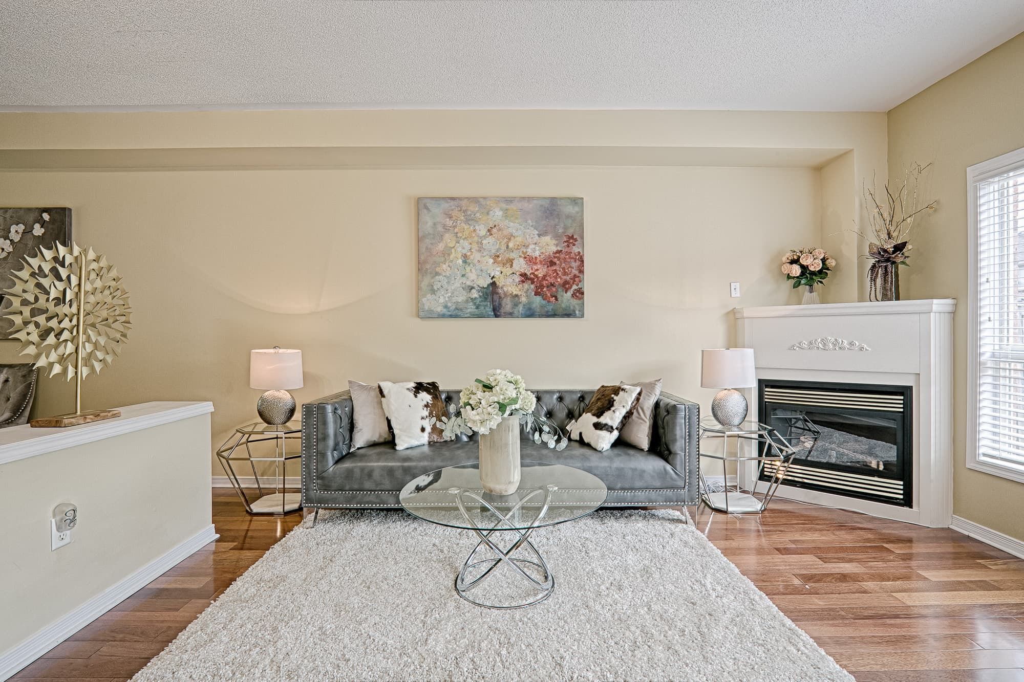 Simple Lovely Interior Design - Image 17