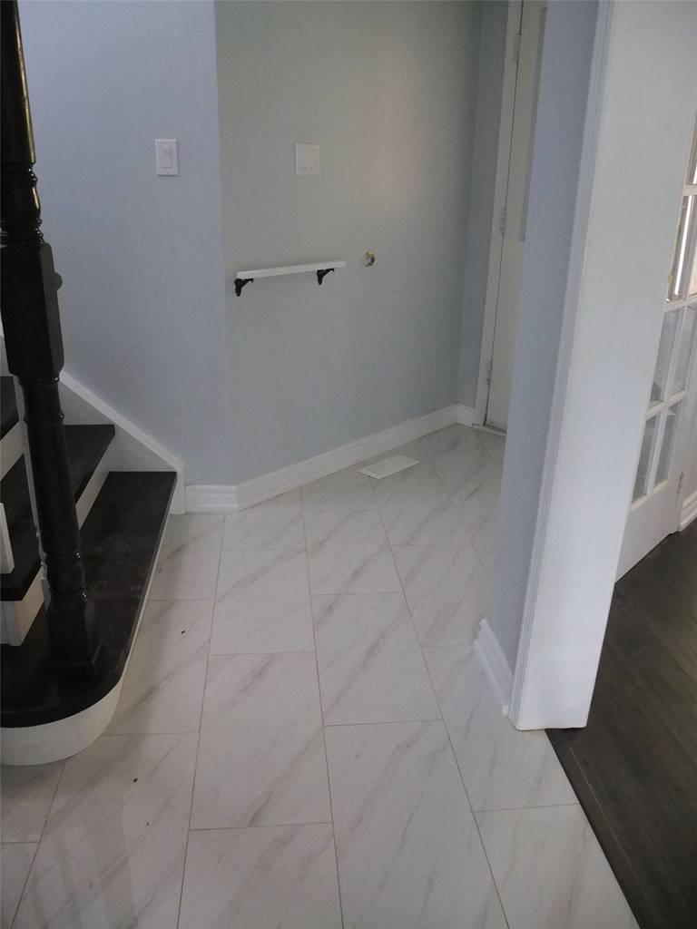 Mississauga Interior Renovation - Image 3